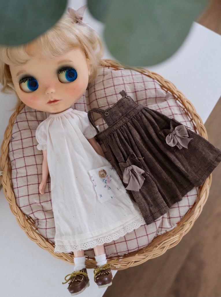 Gathered neck dress and pinafore apron