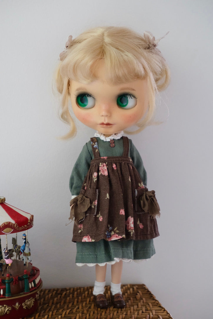 Dress and apron