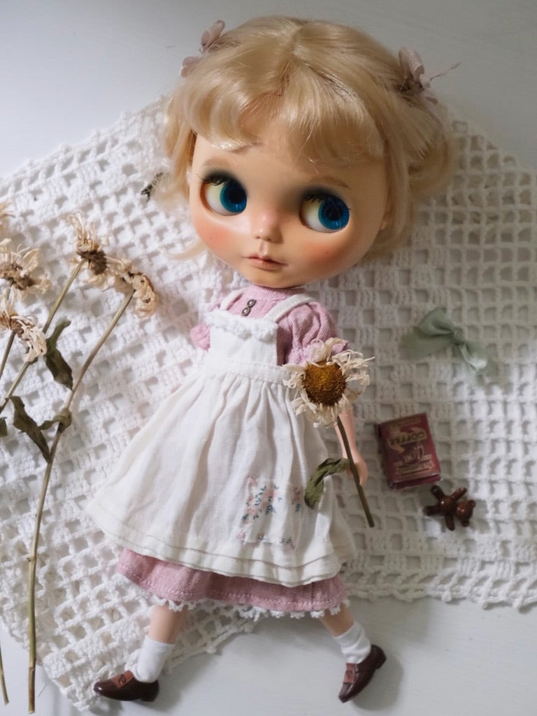 Gathered dress and Linen apron