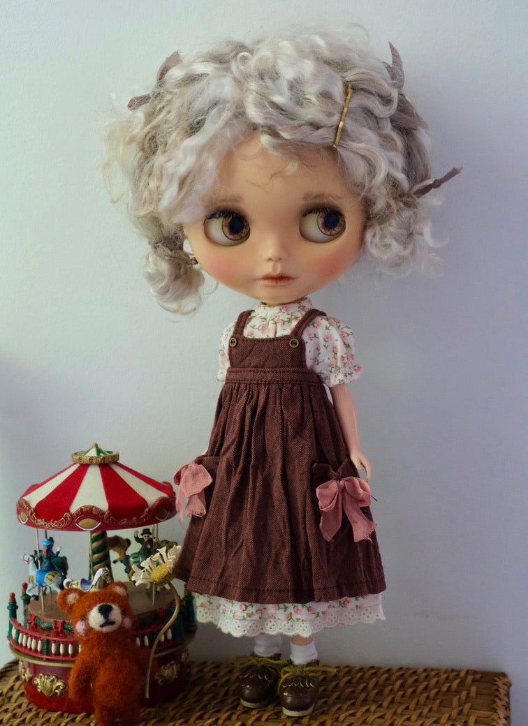 Gathered neck dress and pinafore apron