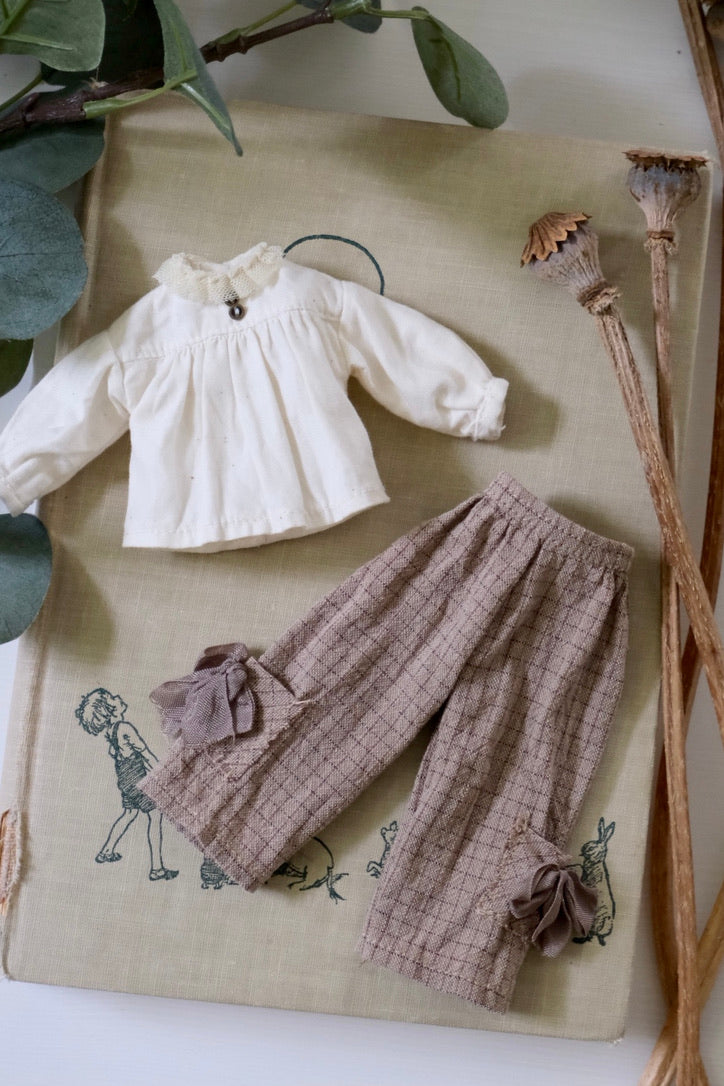 Cotton gathered blouse and pants