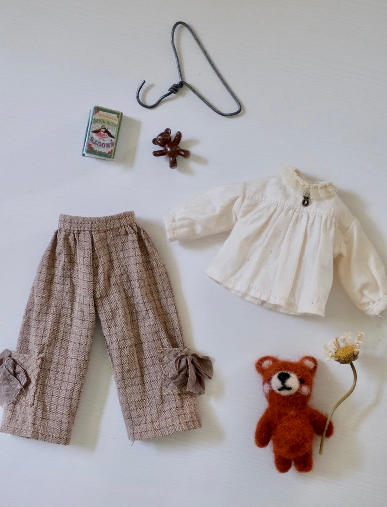 Cotton gathered blouse and pants