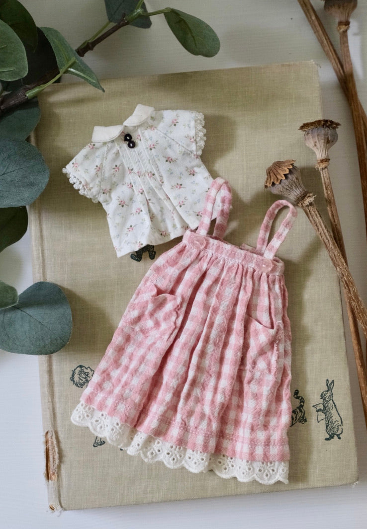 Floral blouse and jump skirt