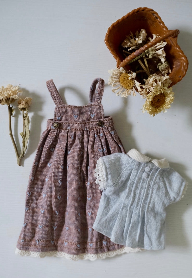Collared blouse and jump skirt