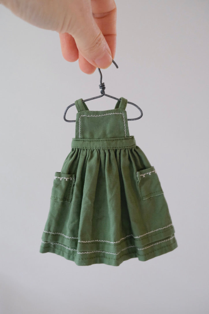 Pinafore dress and floral shirt _ Green