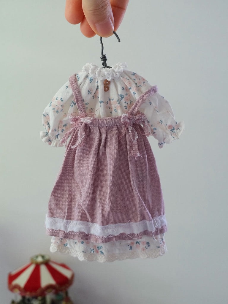 Gathered neck dress and apron_Pink