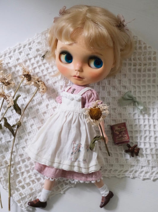 Gathered dress and Linen apron