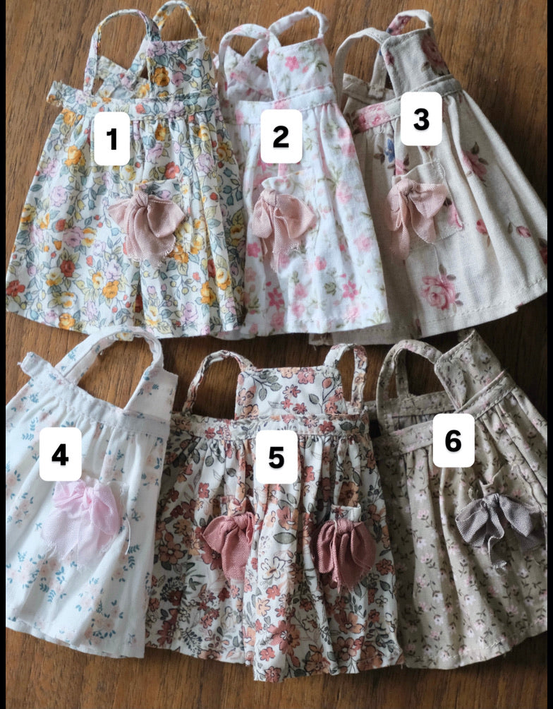 Floral pinafore apron