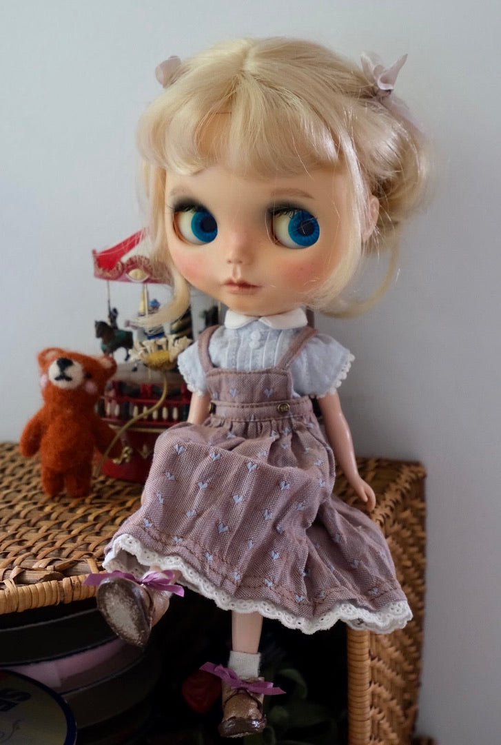 Collared blouse and jump skirt