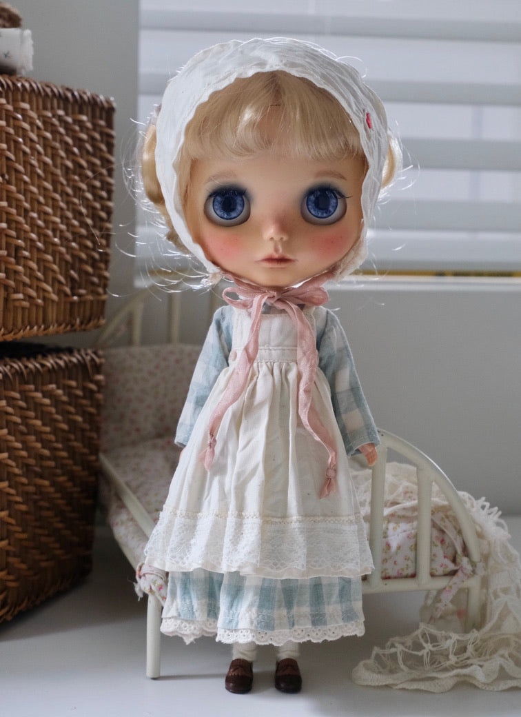 Little bonnet girl set _ Blue gingham