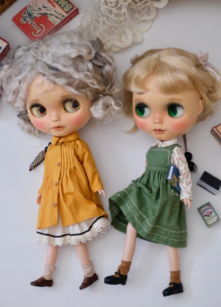 Pinafore dress and floral shirt _ Green