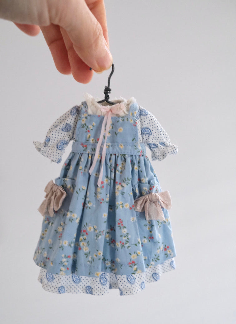 Dress and pinafore apron _ Blue