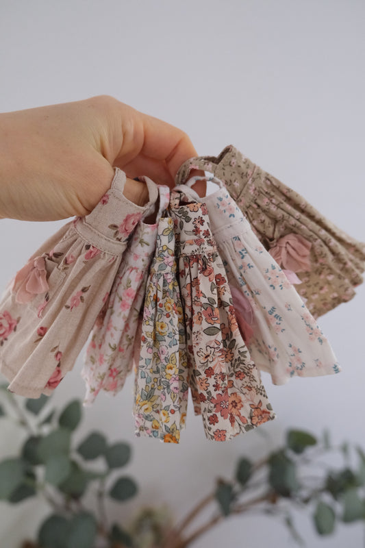 Floral pinafore apron